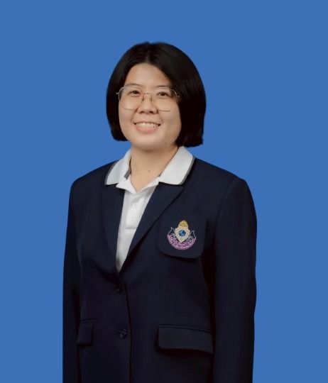 คุณครูทิพวรรณ แดงสุวรรณ